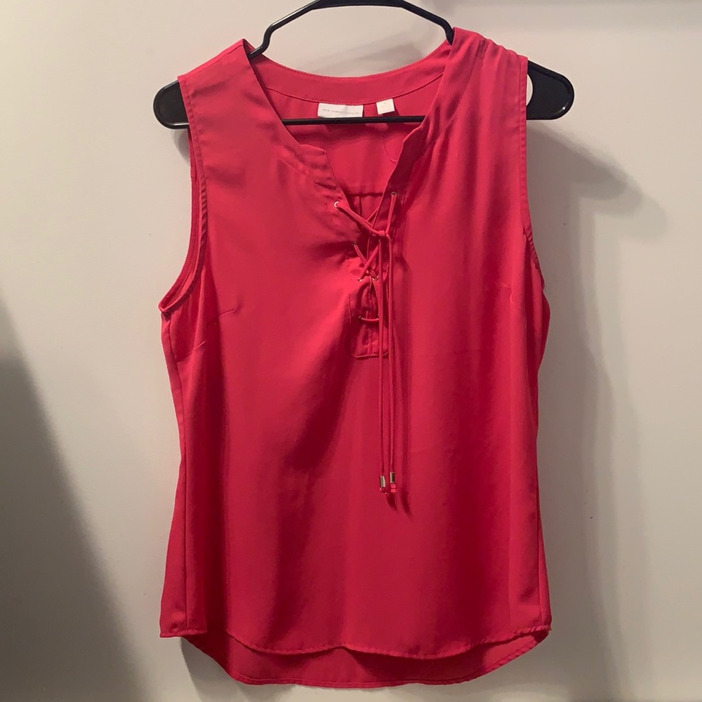 Sleeveless new york and company blouse